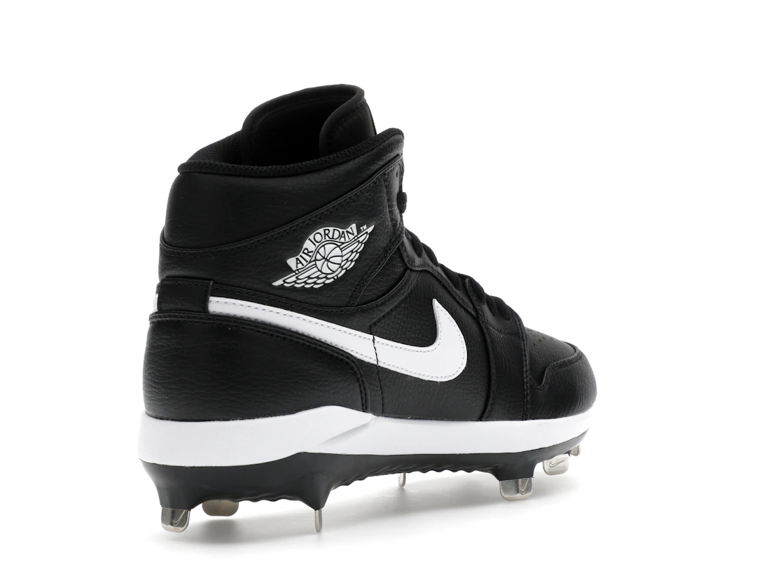 Vue 32 de Jordan 1 Retro Metal Black White (2023)