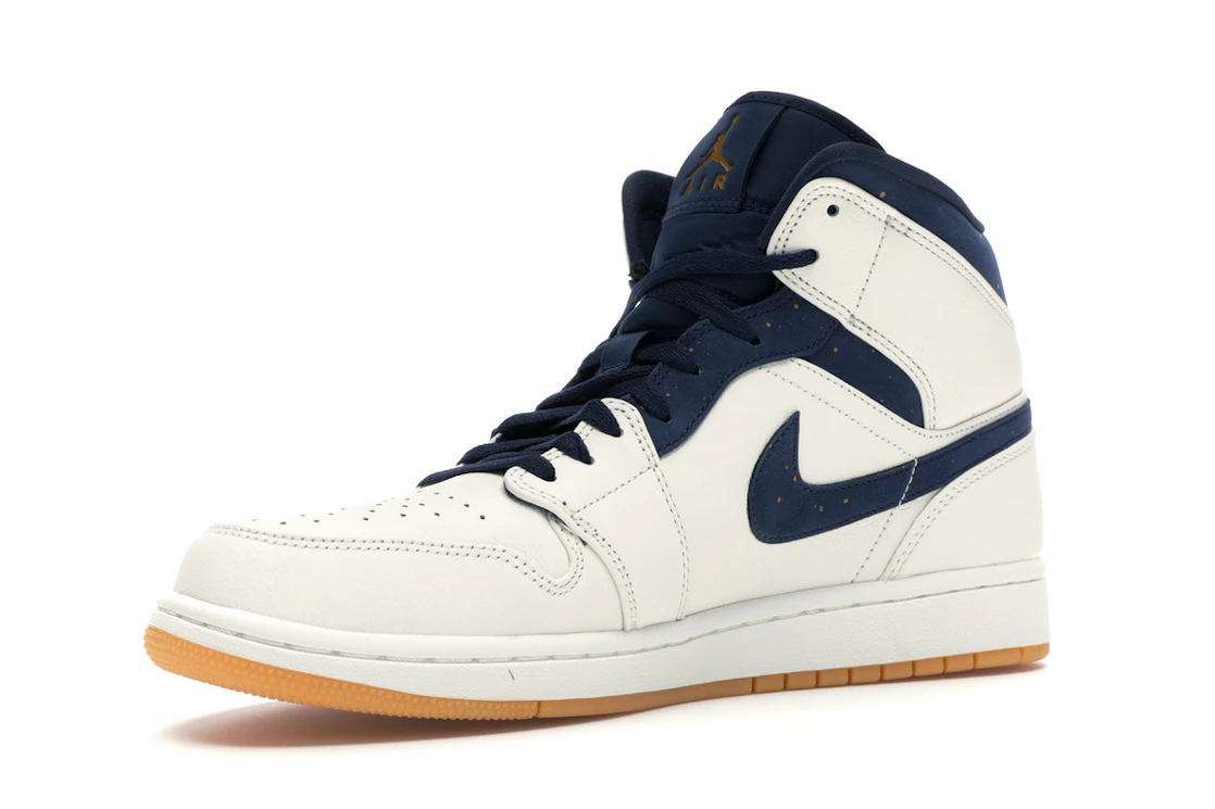 Vue 15 de Jordan 1 Retro Mid Jeter