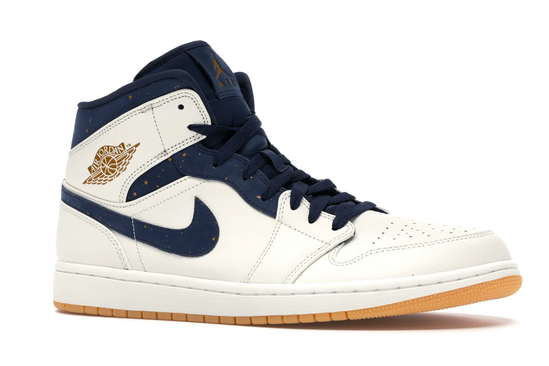 Vue 3 de Jordan 1 Retro Mid Jeter