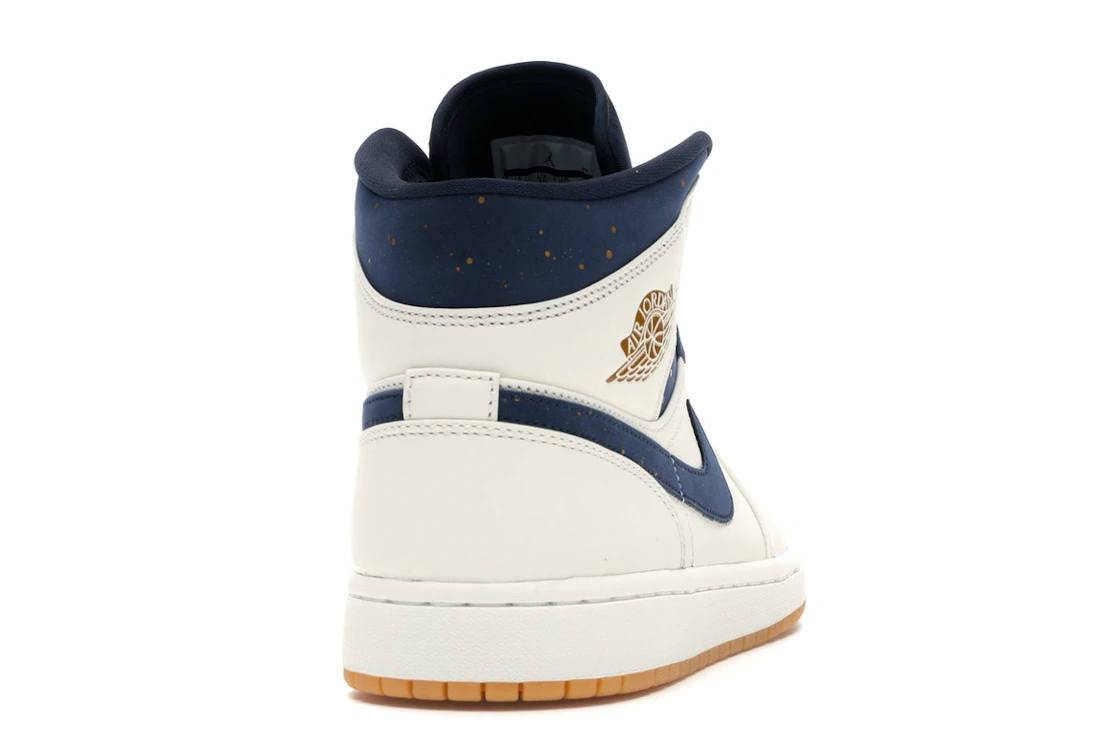 Vue 29 de Jordan 1 Retro Mid Jeter