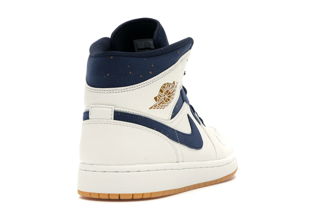 Vue 30 de Jordan 1 Retro Mid Jeter