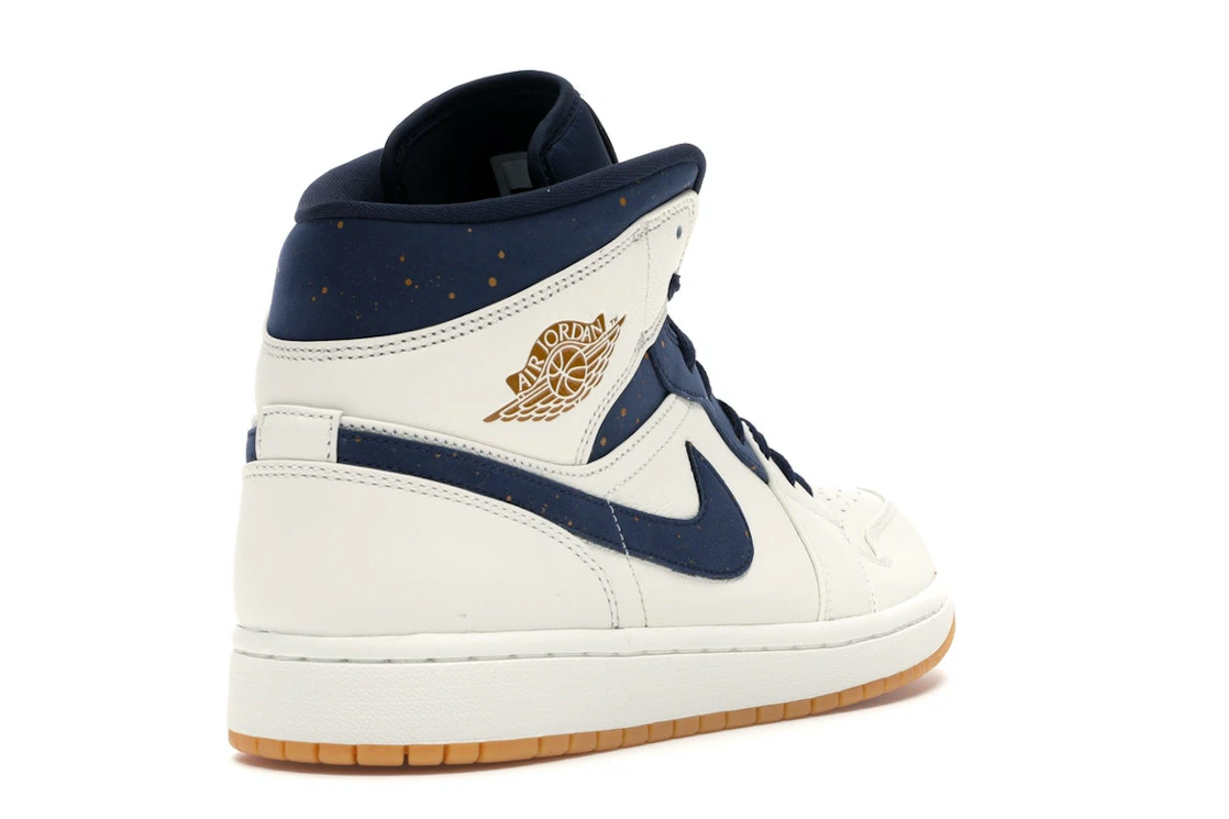 Vue 31 de Jordan 1 Retro Mid Jeter