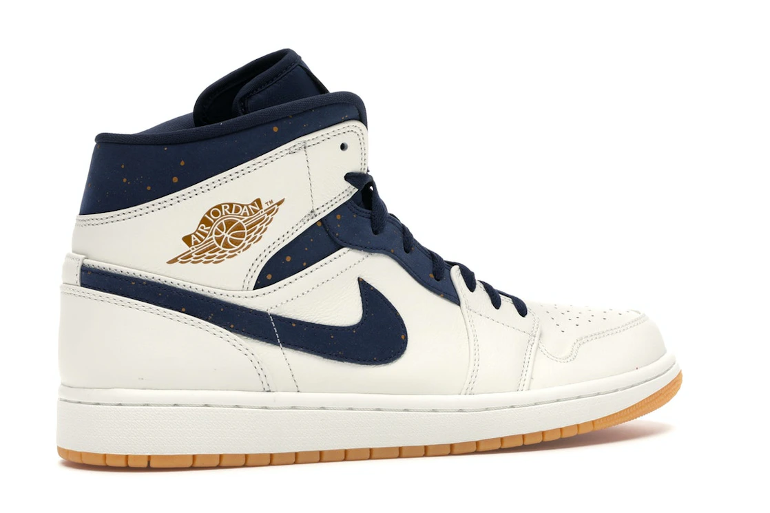 Vue 34 de Jordan 1 Retro Mid Jeter