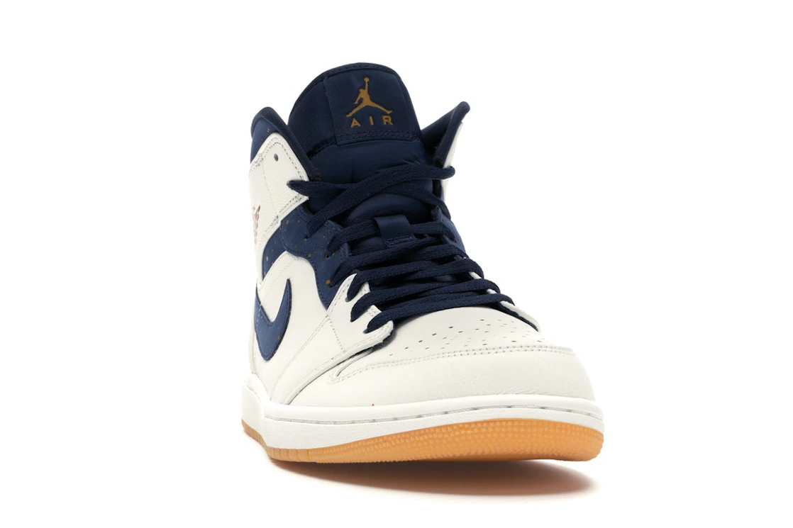 Vue 8 de Jordan 1 Retro Mid Jeter