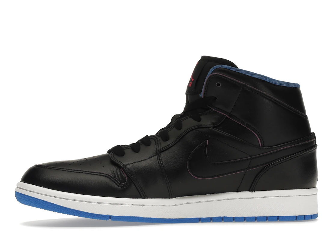 Vue 18 de Jordan 1 Retro Mid Radio Raheem