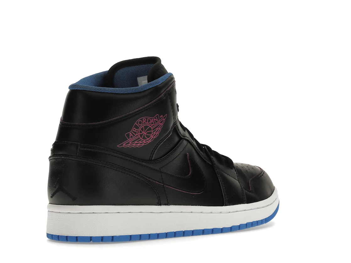 Vue 32 de Jordan 1 Retro Mid Radio Raheem