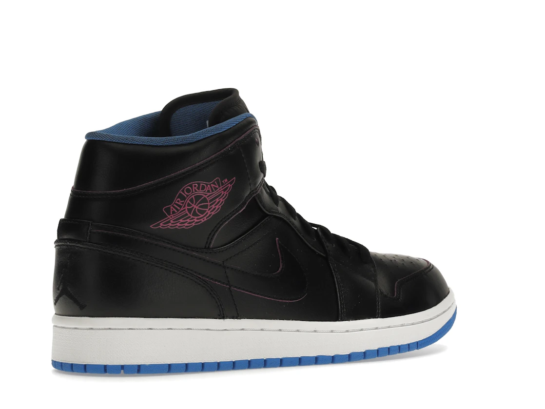 Vue 33 de Jordan 1 Retro Mid Radio Raheem