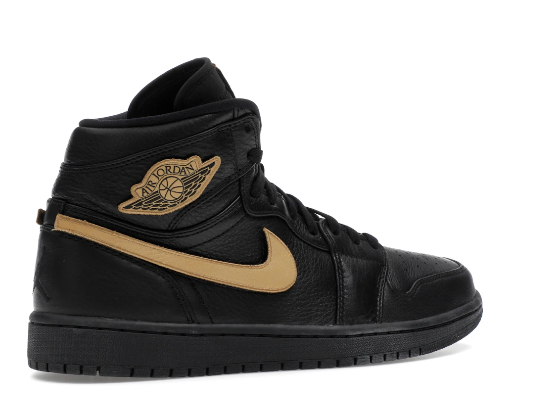 Vue 34 de Jordan 1 Retro BHM (2017)