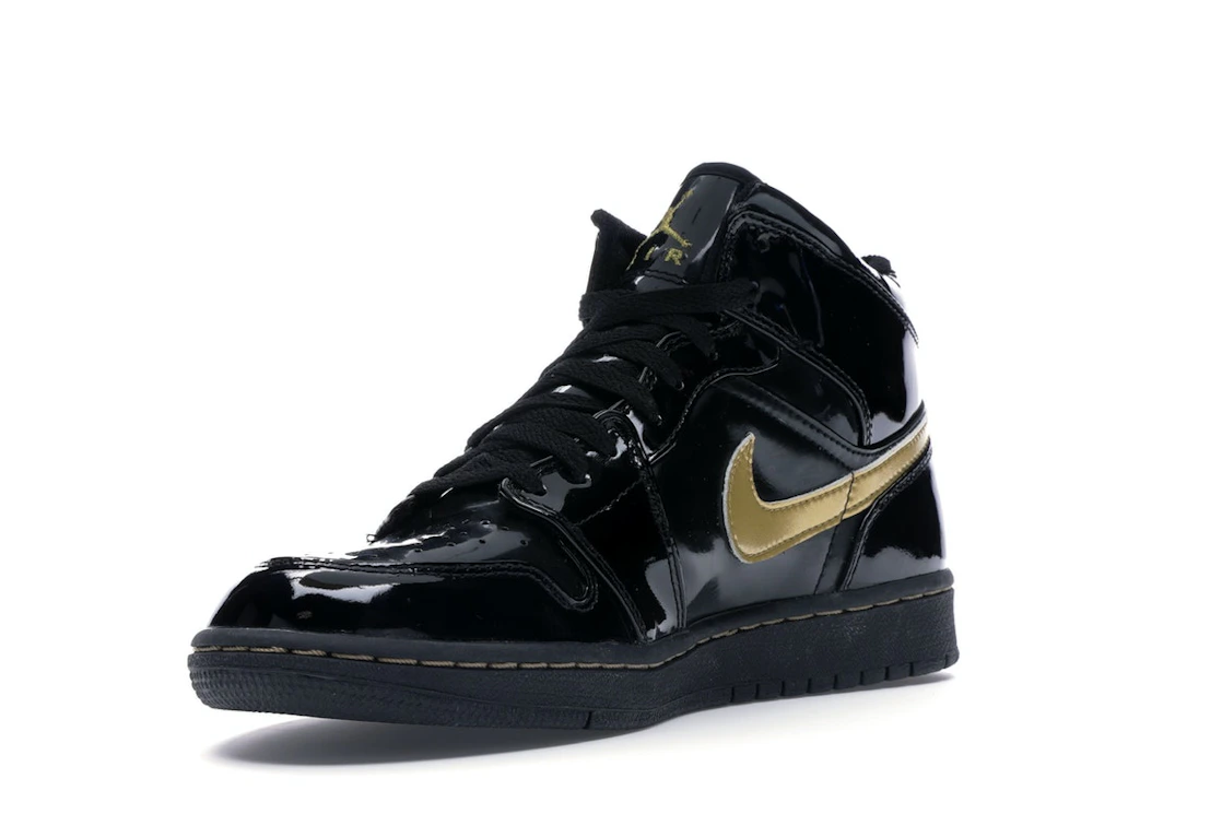 Vue 14 de Jordan 1 Retro Black Metallic Gold (2003)