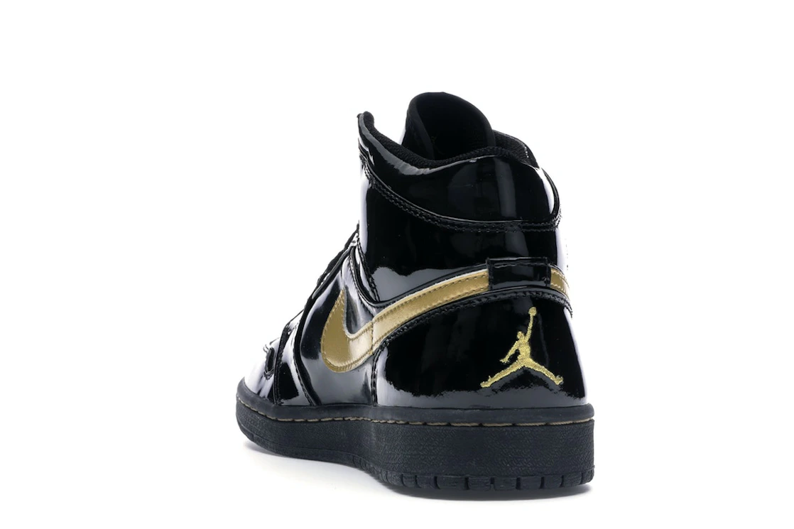 Vue 26 de Jordan 1 Retro Black Metallic Gold (2003)