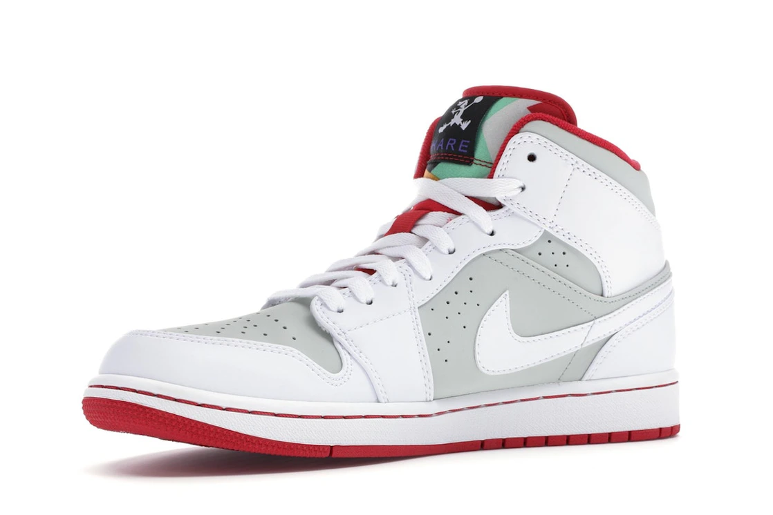 Vue 16 de Jordan 1 Retro Hare Jordan (2015)