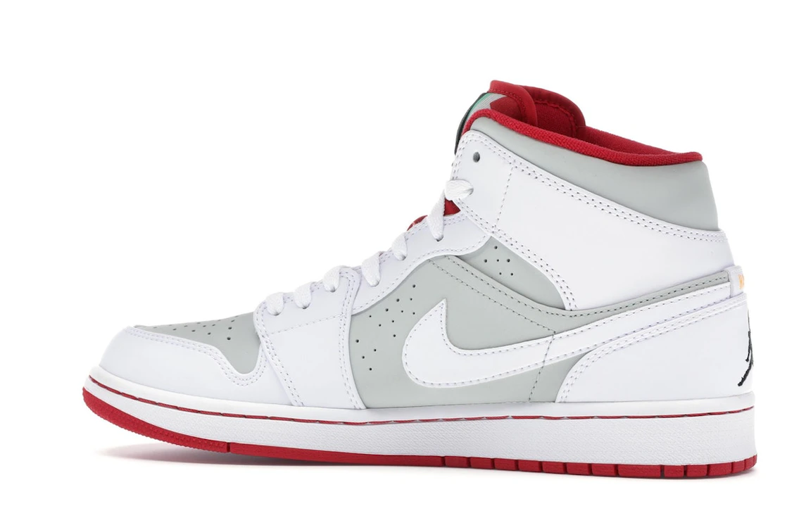 Vue 21 de Jordan 1 Retro Hare Jordan (2015)