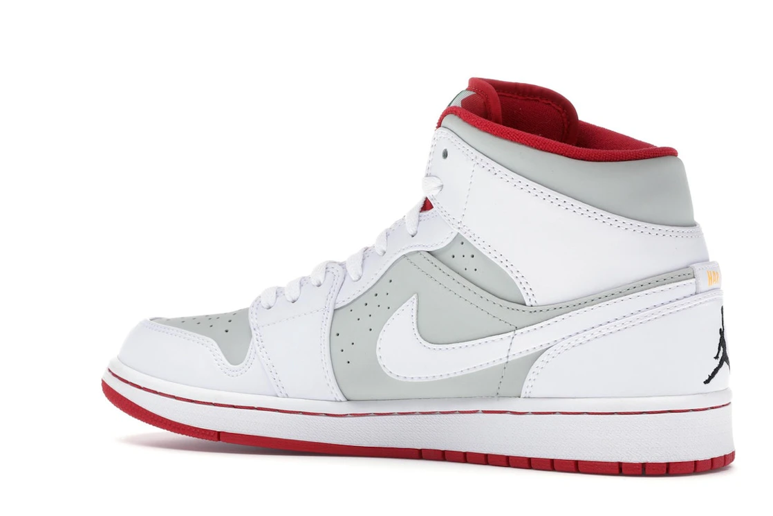 Vue 22 de Jordan 1 Retro Hare Jordan (2015)