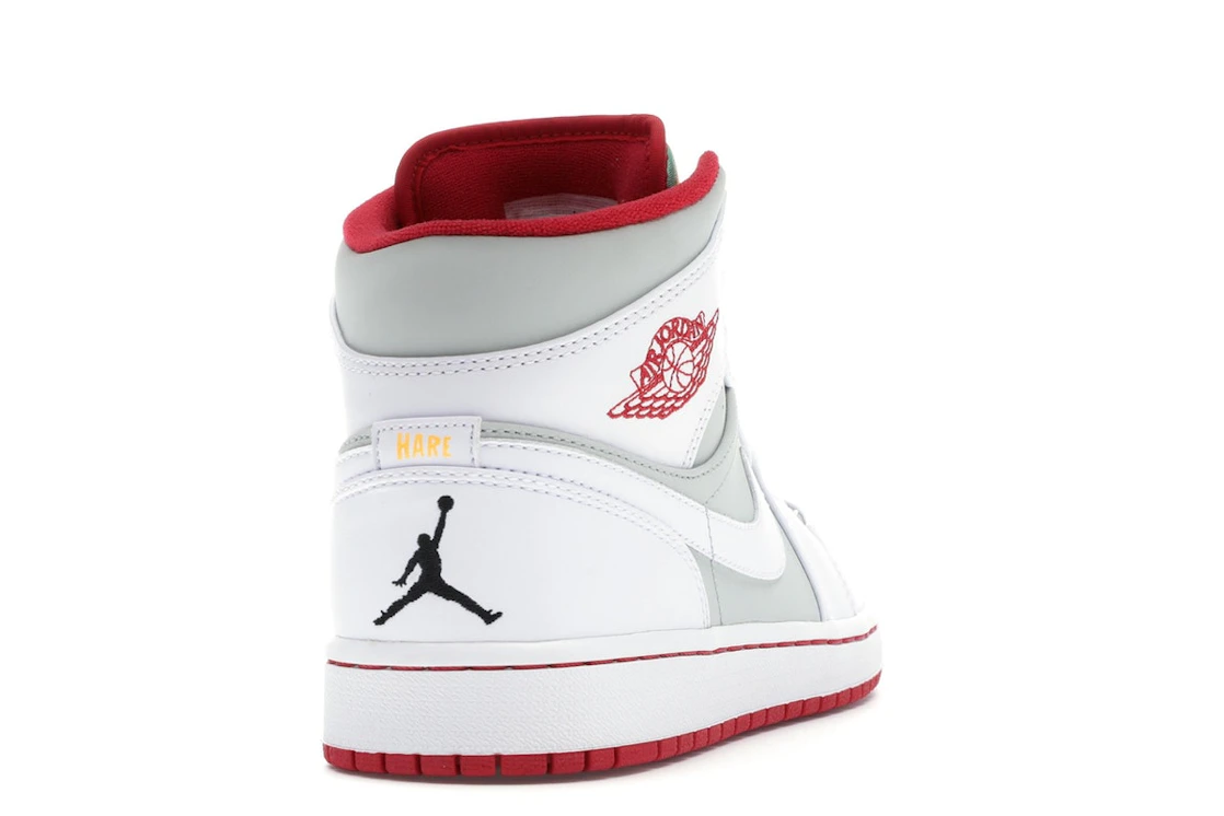 Vue 30 de Jordan 1 Retro Hare Jordan (2015)