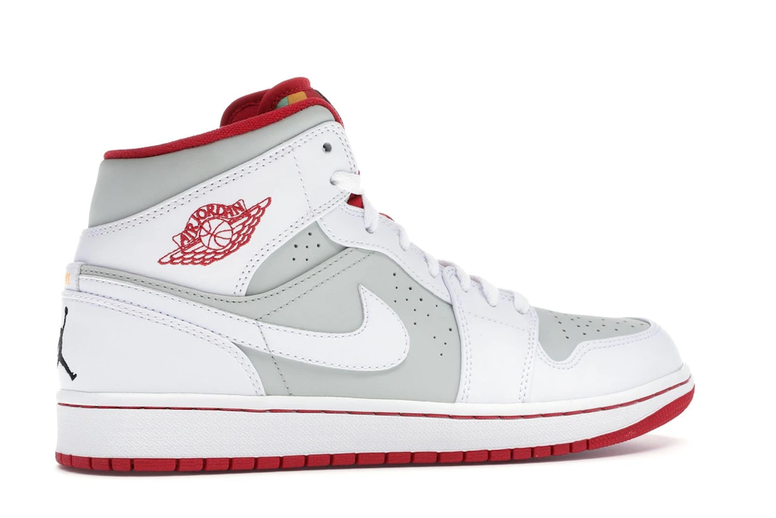 Vue 35 de Jordan 1 Retro Hare Jordan (2015)