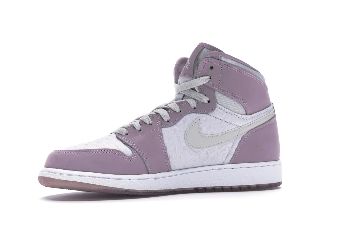Vue 17 de Jordan 1 Retro Heiress Plum Fog (GS)