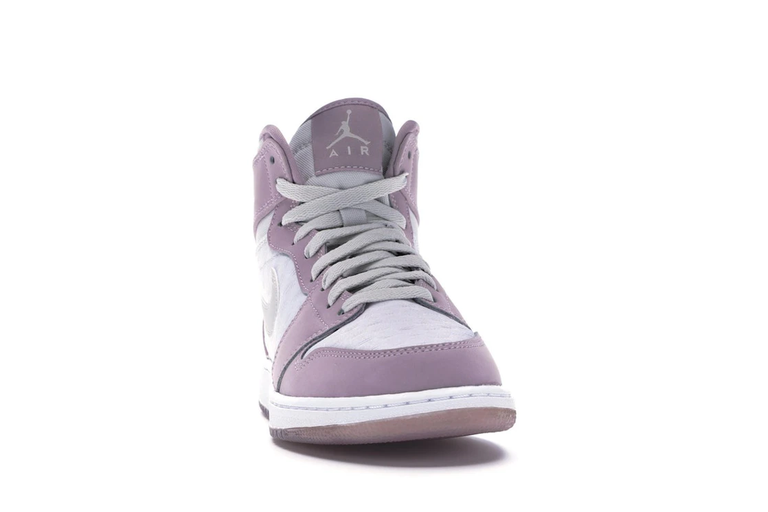 Vue 9 de Jordan 1 Retro Heiress Plum Fog (GS)