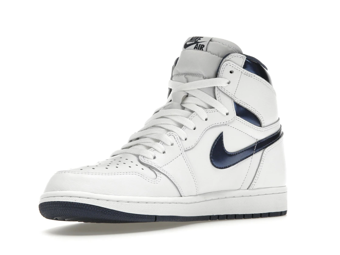 Vue 15 de Jordan 1 Retro Metallic Navy (2016)