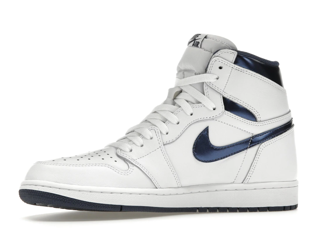 Vue 17 de Jordan 1 Retro Metallic Navy (2016)