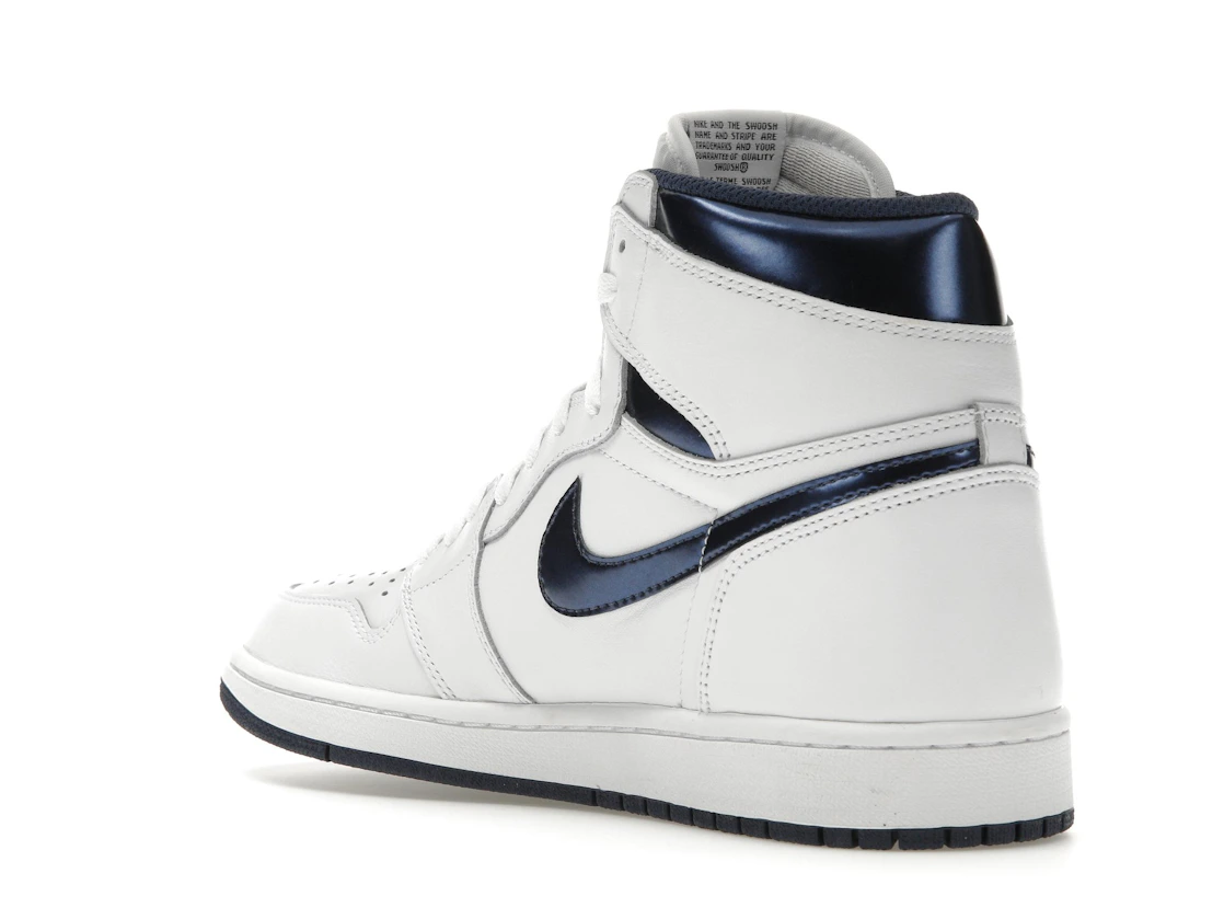 Vue 24 de Jordan 1 Retro Metallic Navy (2016)