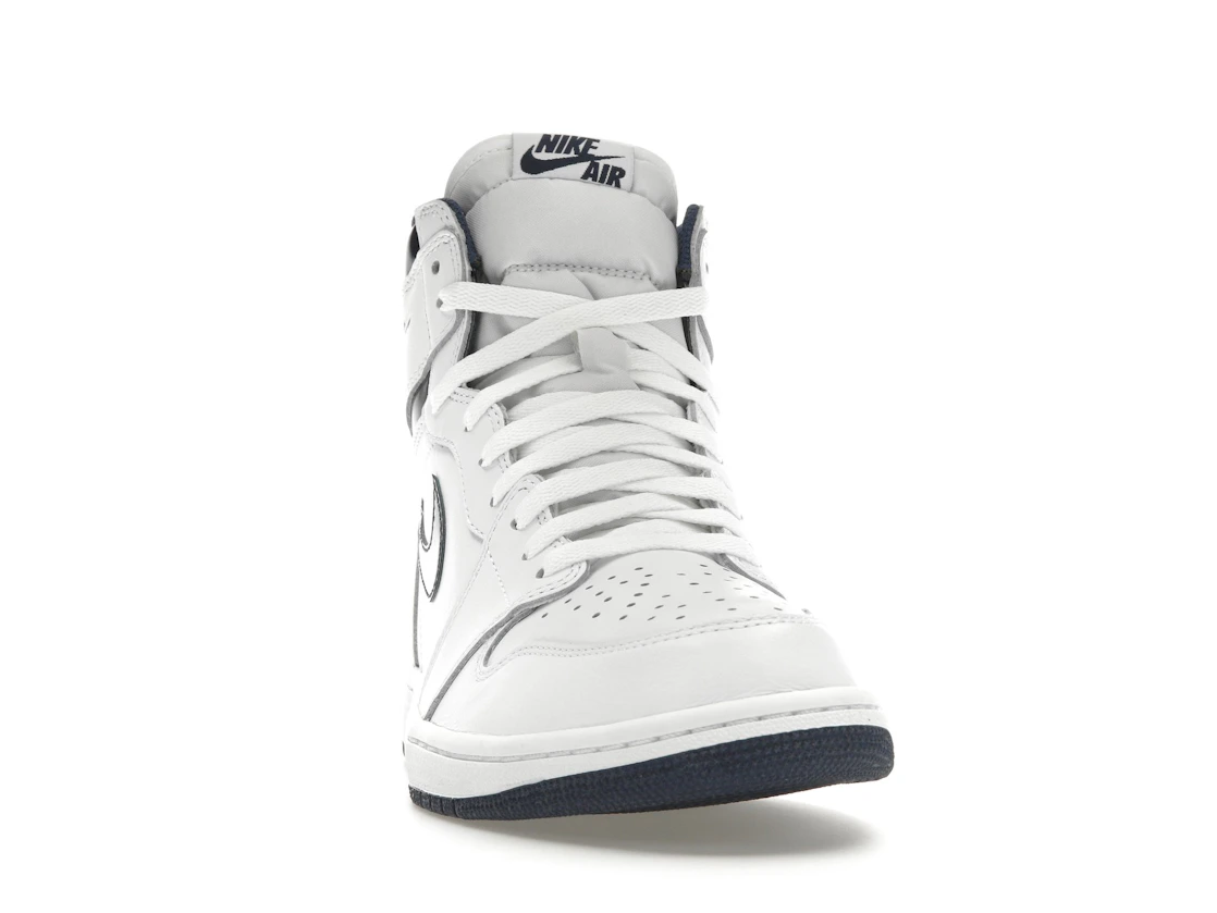Vue 9 de Jordan 1 Retro Metallic Navy (2016)