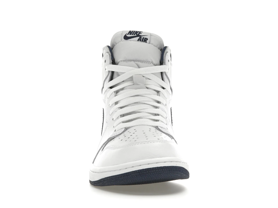 Vue 10 de Jordan 1 Retro Metallic Navy (2016)