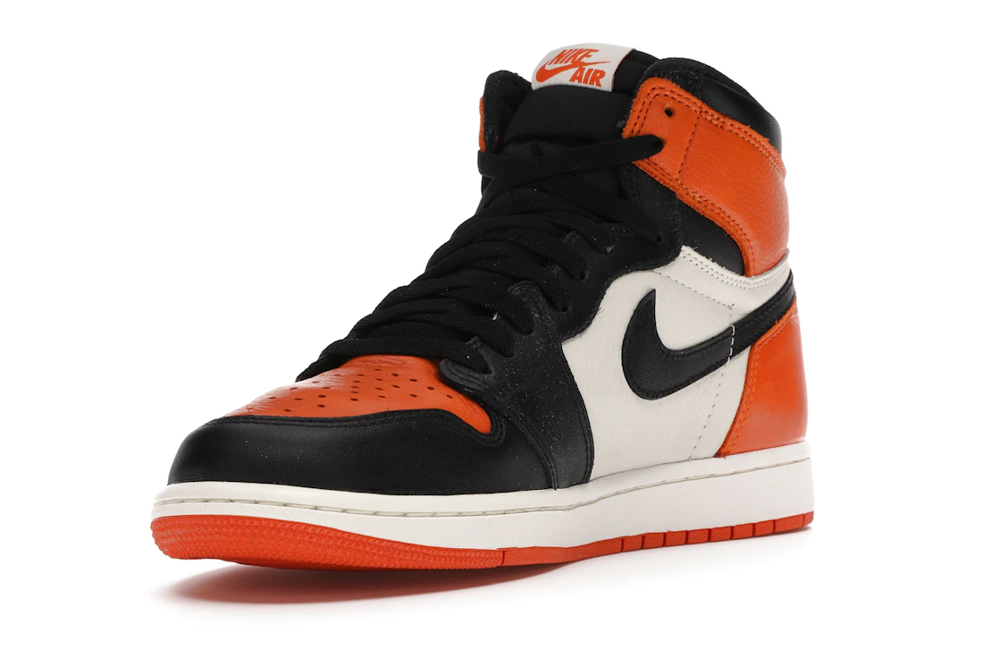 Vue 14 de Jordan 1 Retro Shattered Backboard