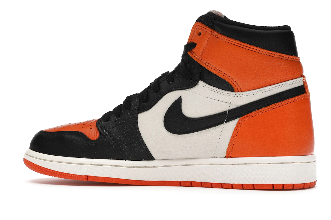 Vue 21 de Jordan 1 Retro Shattered Backboard