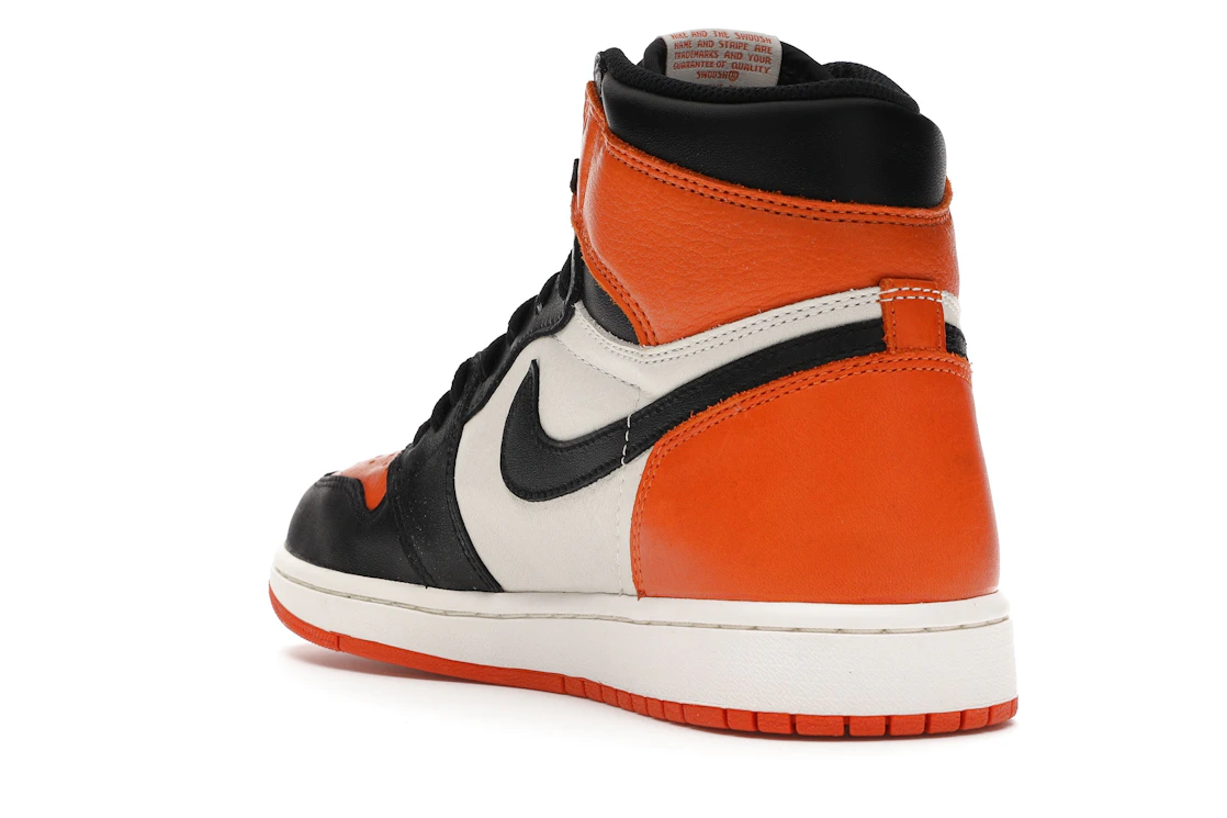 Vue 25 de Jordan 1 Retro Shattered Backboard