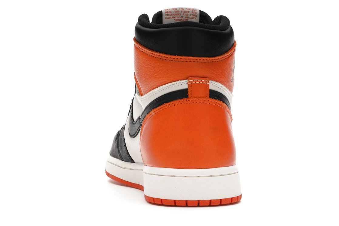 Vue 27 de Jordan 1 Retro Shattered Backboard