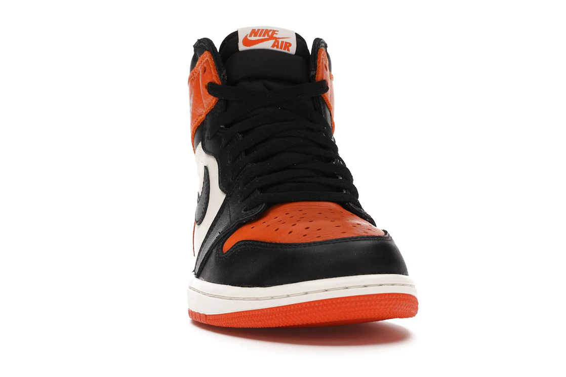 Vue 9 de Jordan 1 Retro Shattered Backboard