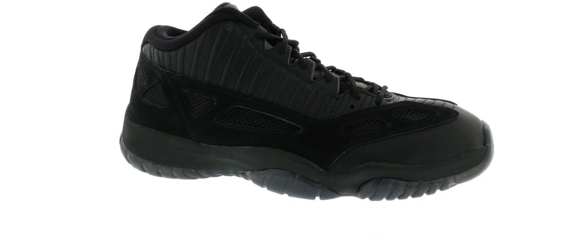 Vue 2 de Jordan 11 Retro Low IE Referee (2015)