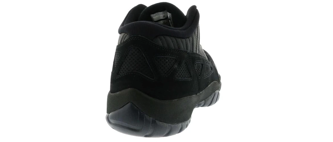 Vue 21 de Jordan 11 Retro Low IE Referee (2015)