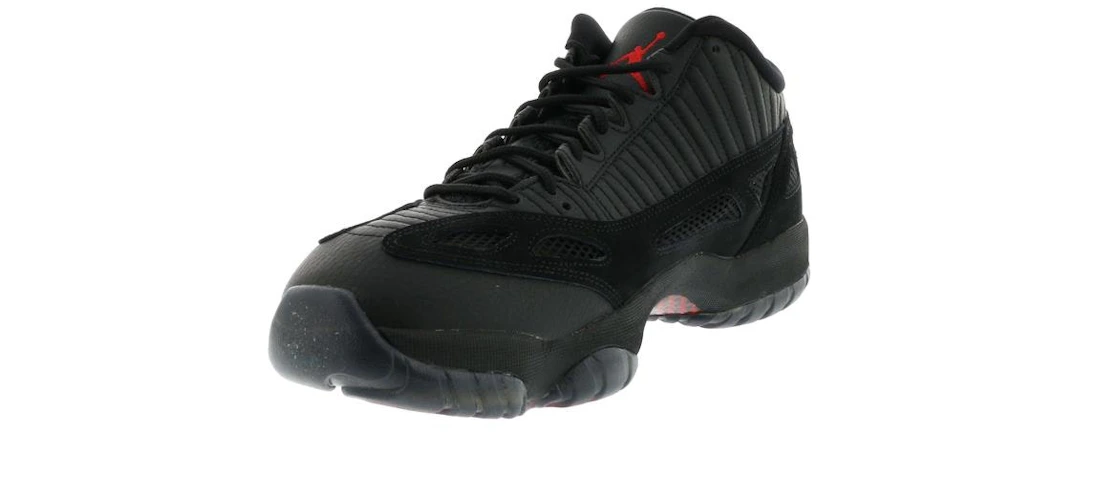 Vue 10 de Jordan 11 Retro Low IE Referee (2015)
