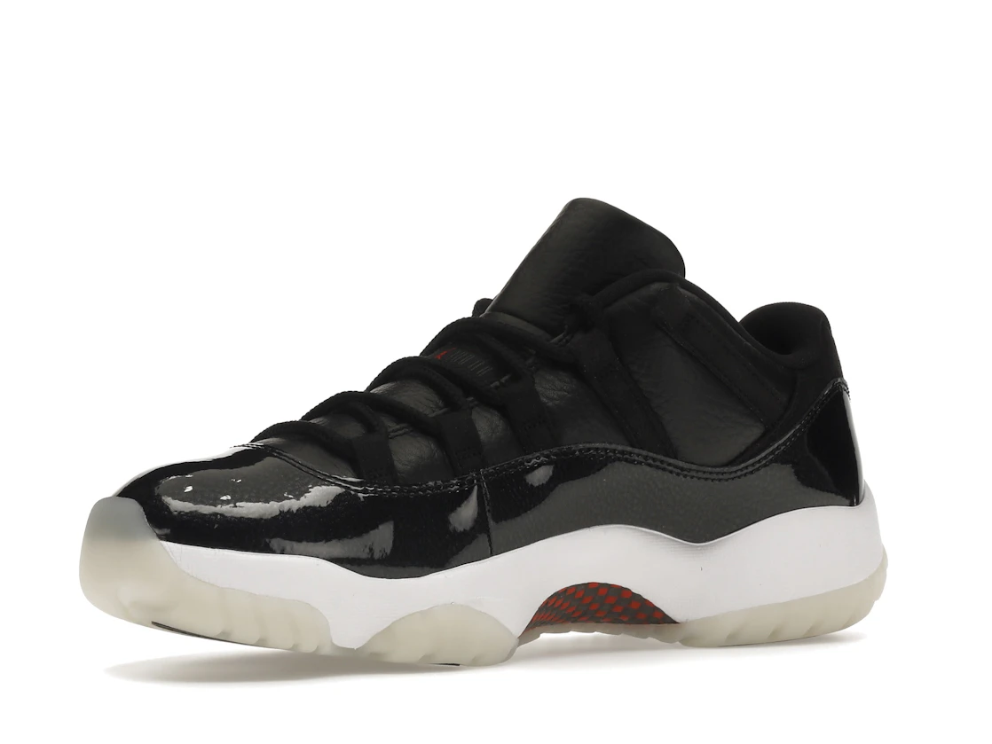 Vue 16 de Jordan 11 Retro Low 72-10