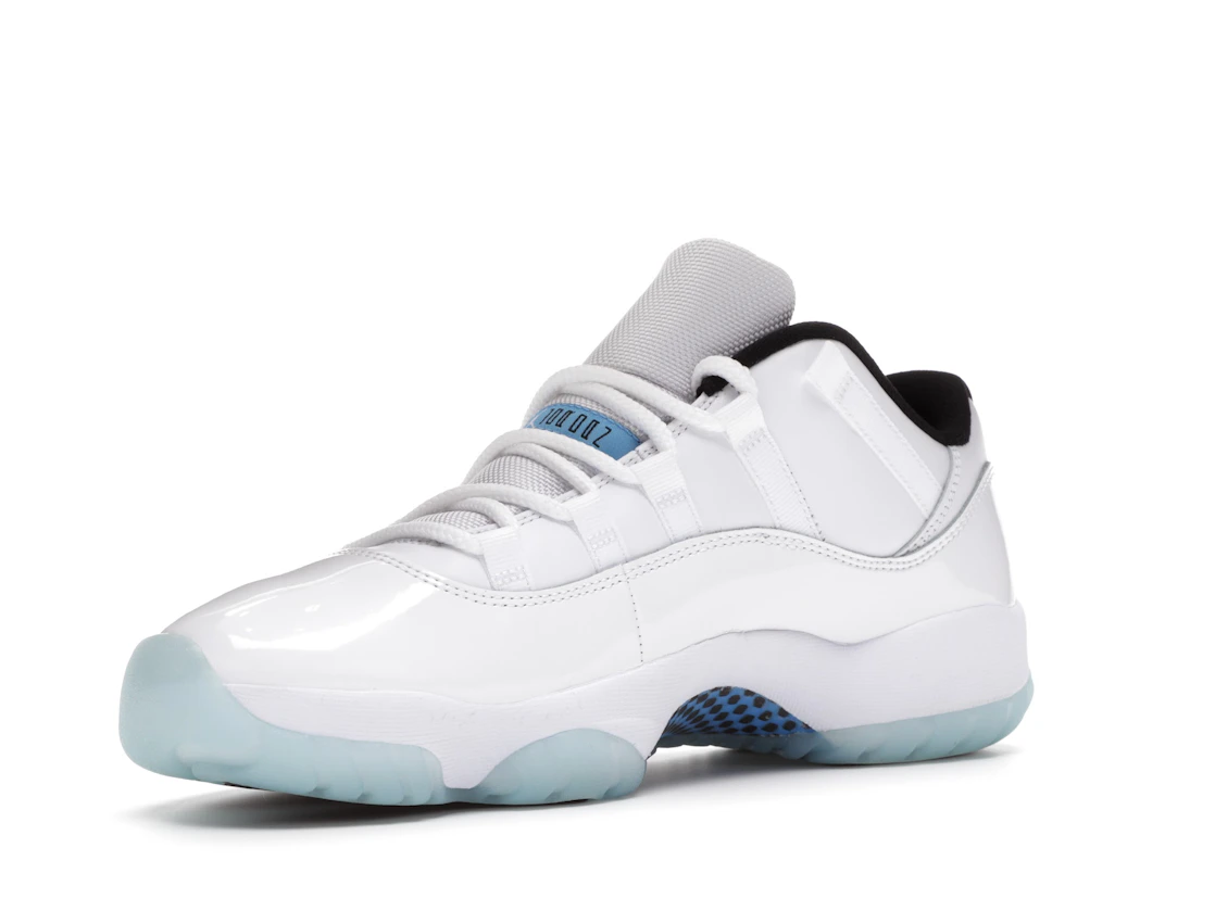 Vue 15 de Jordan 11 Retro Low Legend Blue