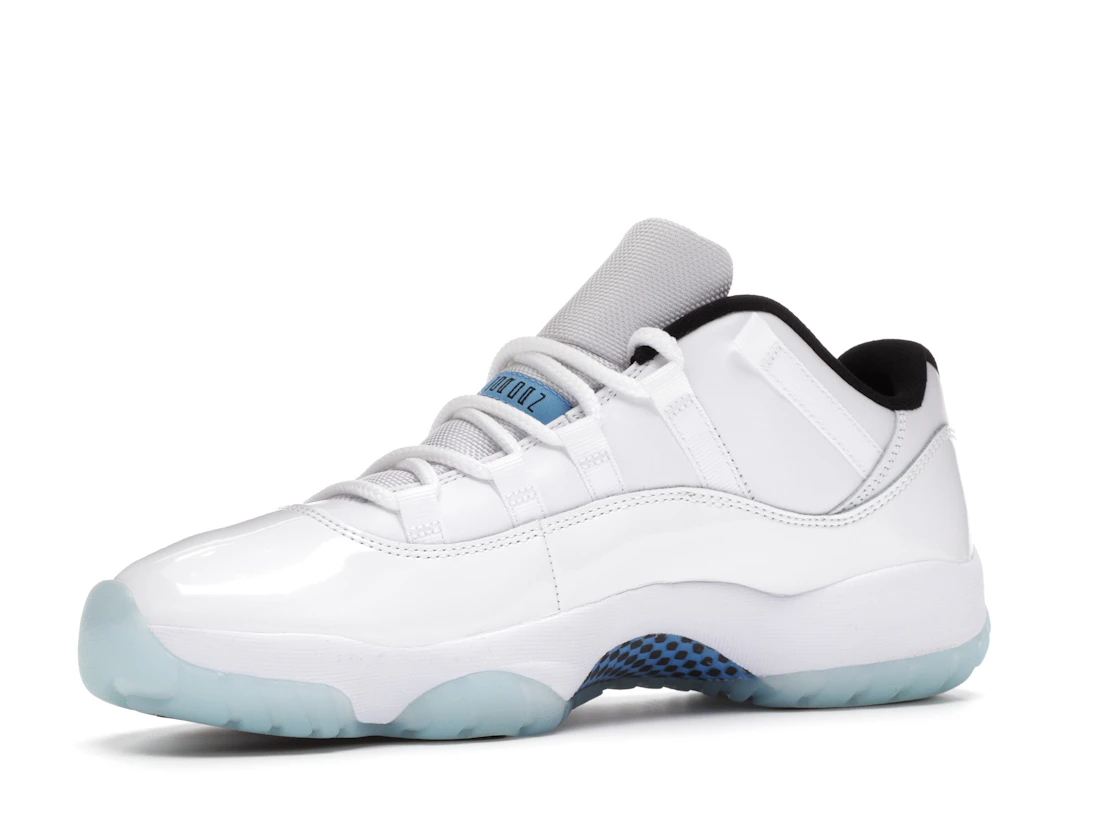 Vue 16 de Jordan 11 Retro Low Legend Blue