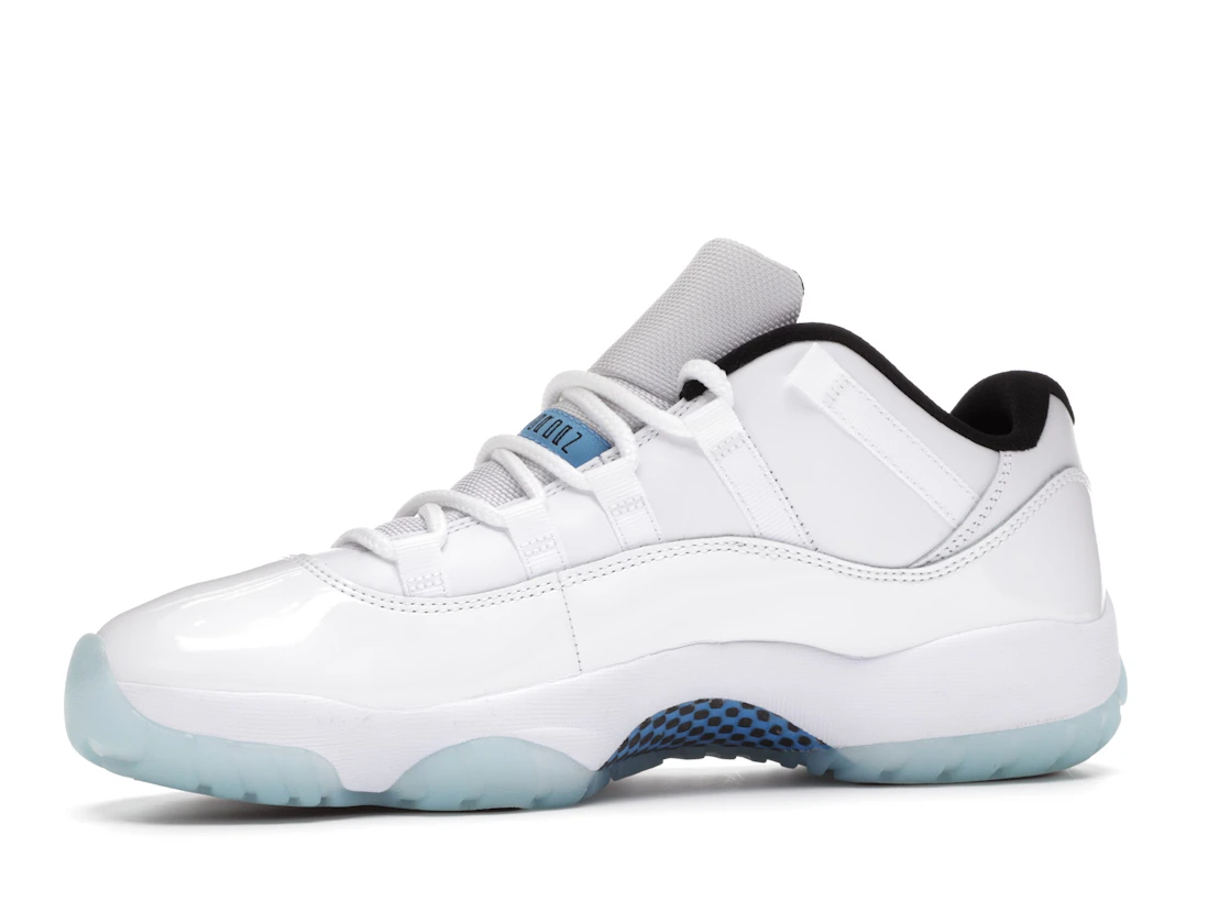 Vue 17 de Jordan 11 Retro Low Legend Blue
