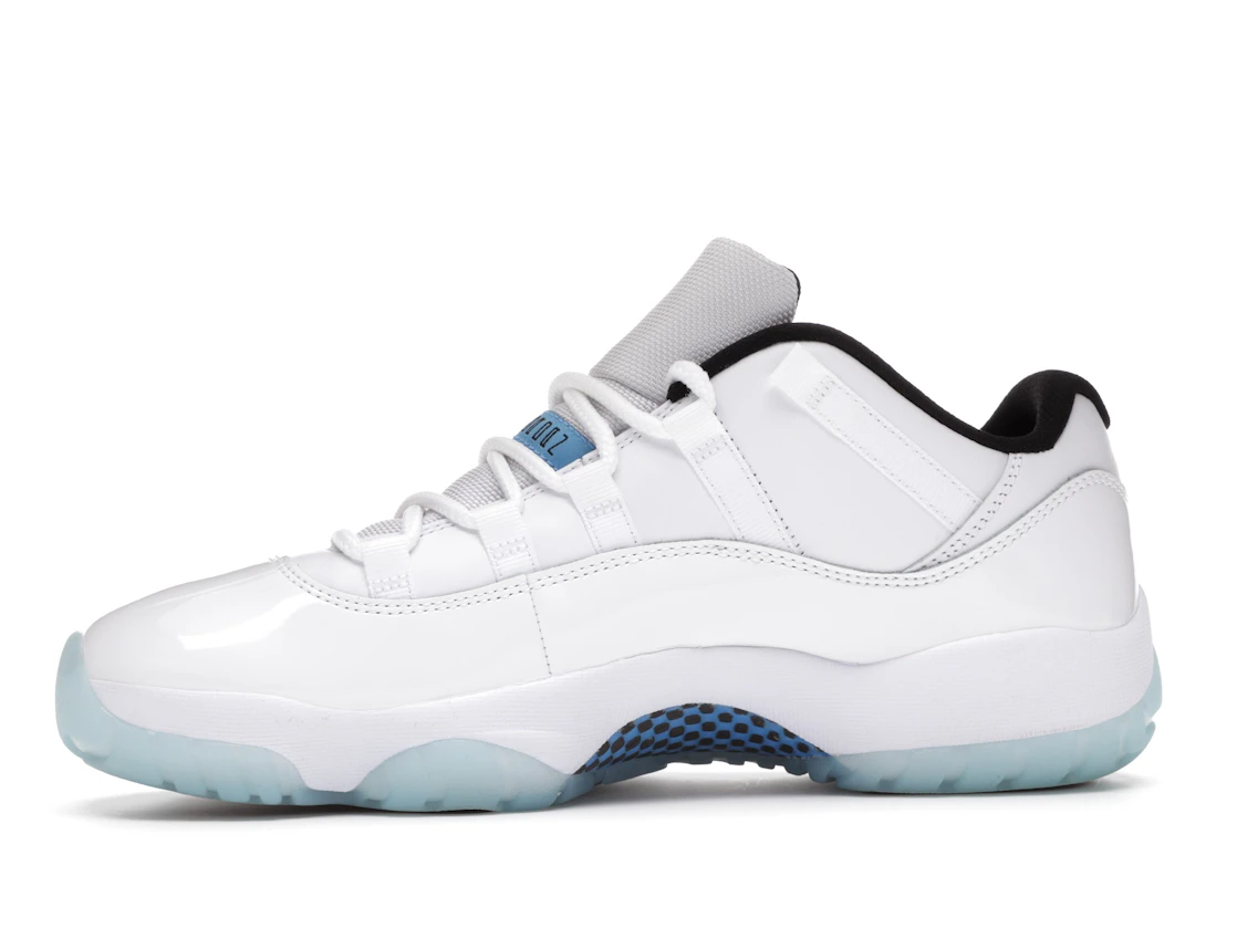 Vue 18 de Jordan 11 Retro Low Legend Blue
