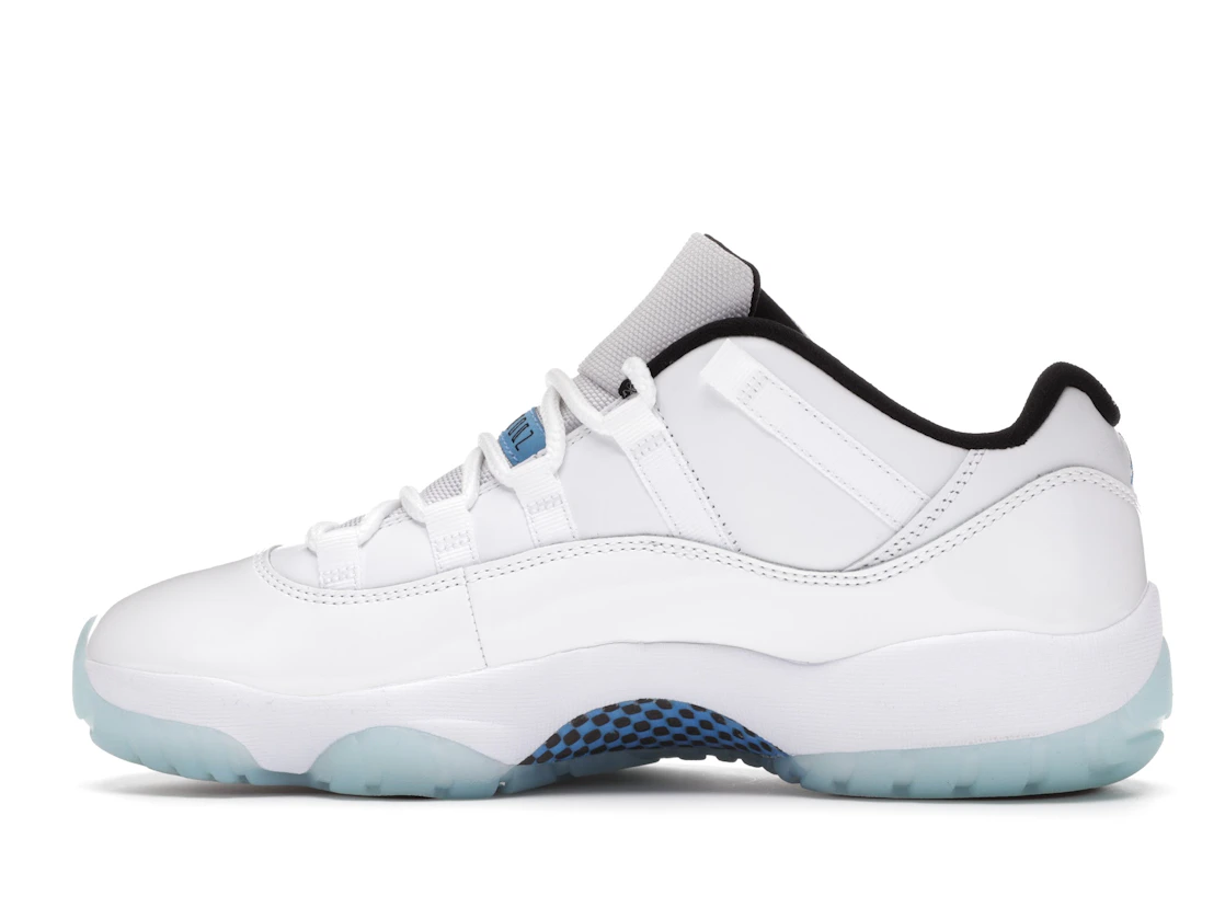 Vue 20 de Jordan 11 Retro Low Legend Blue