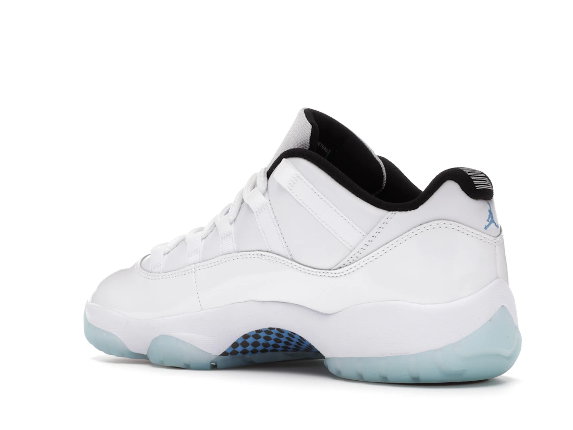 Vue 23 de Jordan 11 Retro Low Legend Blue