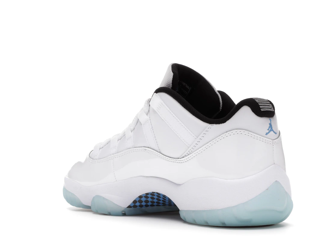 Vue 24 de Jordan 11 Retro Low Legend Blue