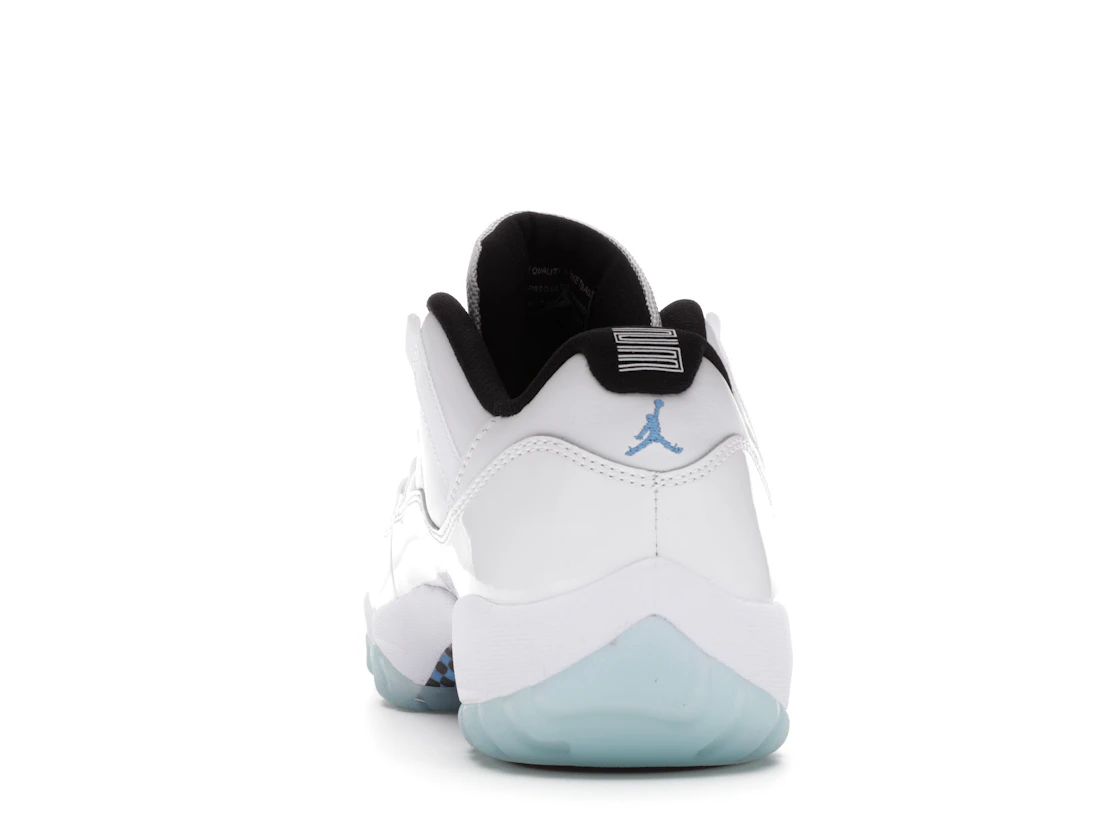 Vue 27 de Jordan 11 Retro Low Legend Blue