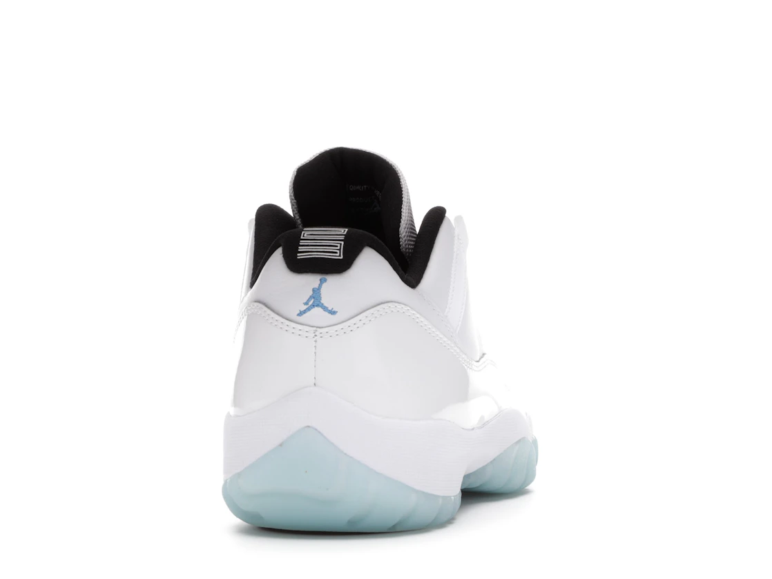 Vue 29 de Jordan 11 Retro Low Legend Blue