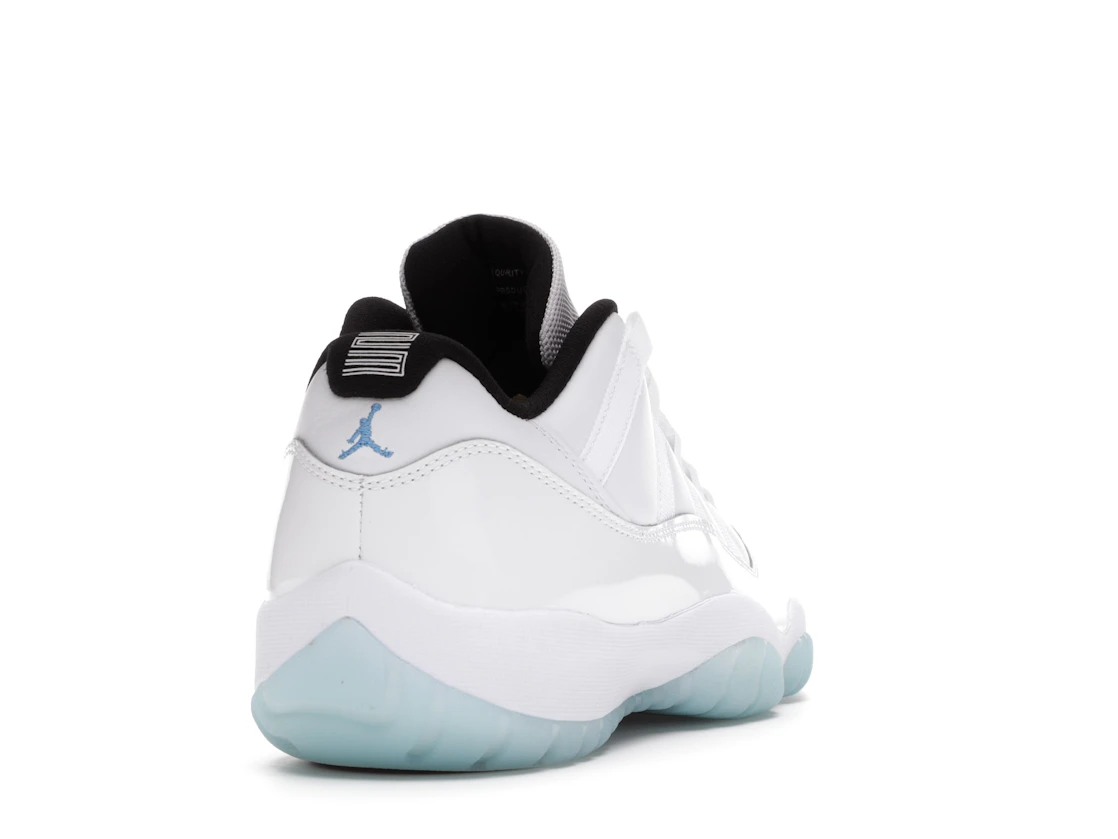 Vue 30 de Jordan 11 Retro Low Legend Blue