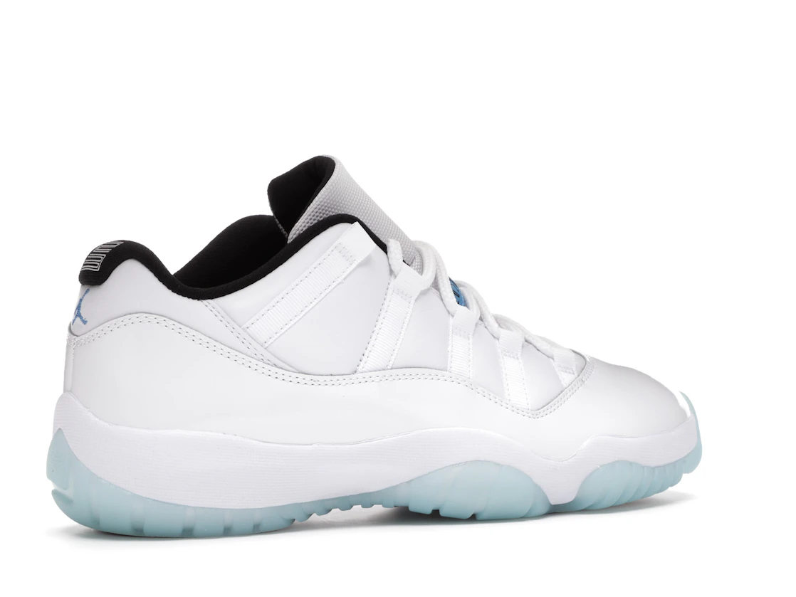 Vue 34 de Jordan 11 Retro Low Legend Blue