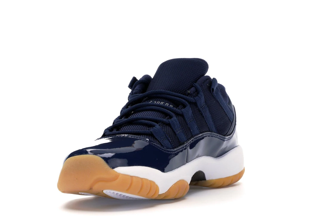 Vue 13 de Jordan 11 Retro Low Midnight Navy (GS)