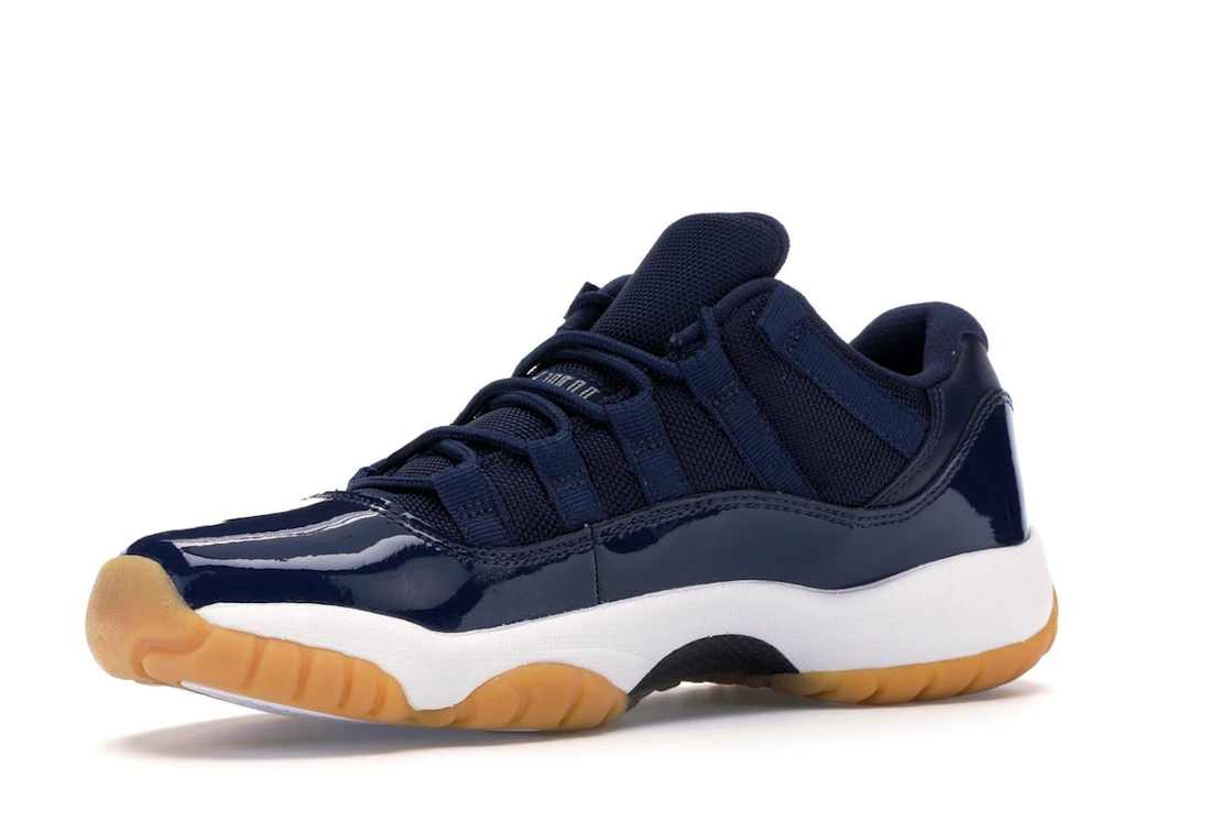 Vue 16 de Jordan 11 Retro Low Midnight Navy (GS)