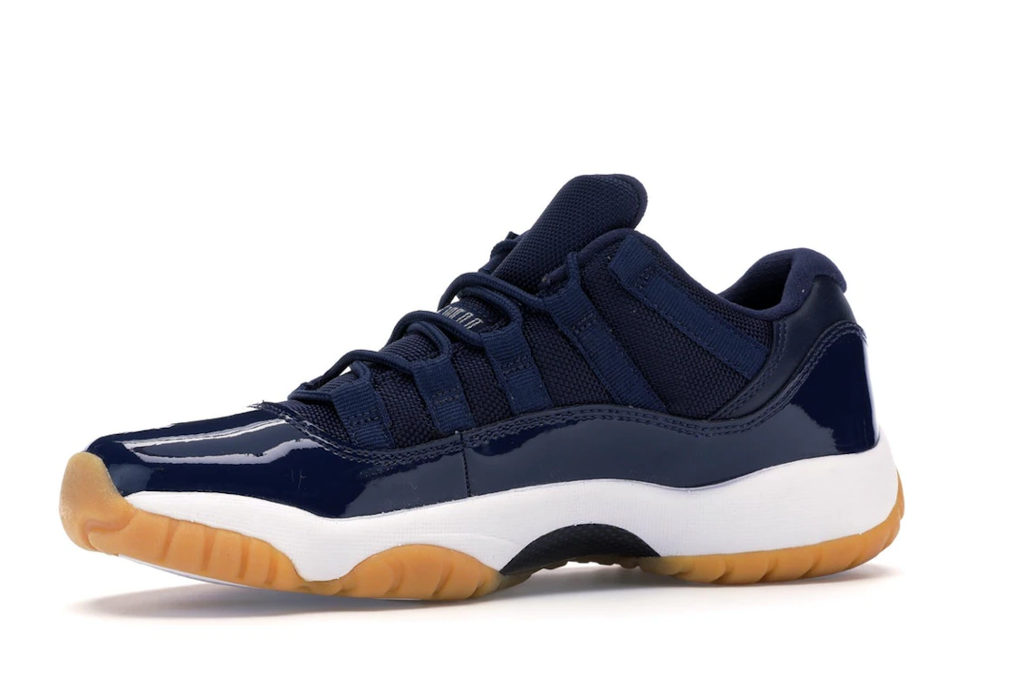 Vue 17 de Jordan 11 Retro Low Midnight Navy (GS)