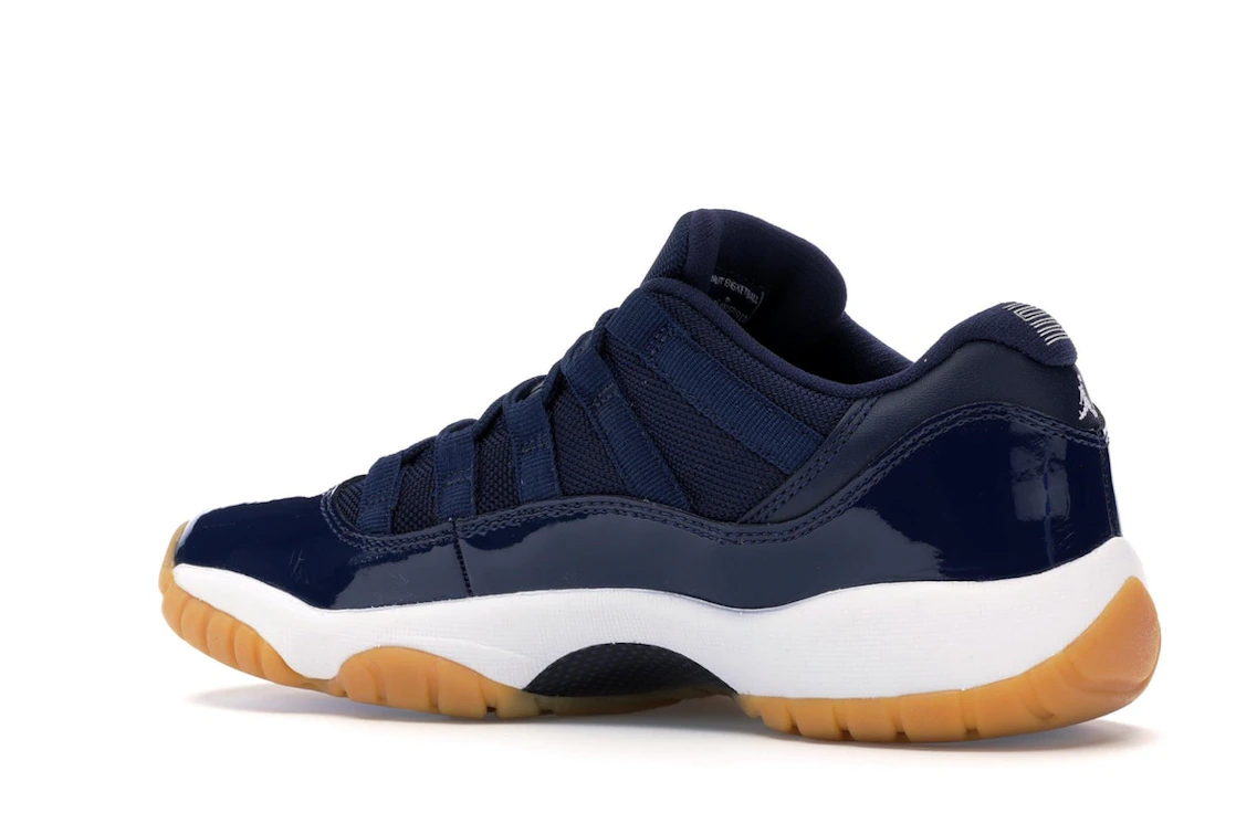 Vue 22 de Jordan 11 Retro Low Midnight Navy (GS)